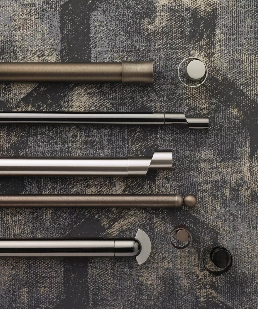 66138 2 Delta Finials 19m - 1