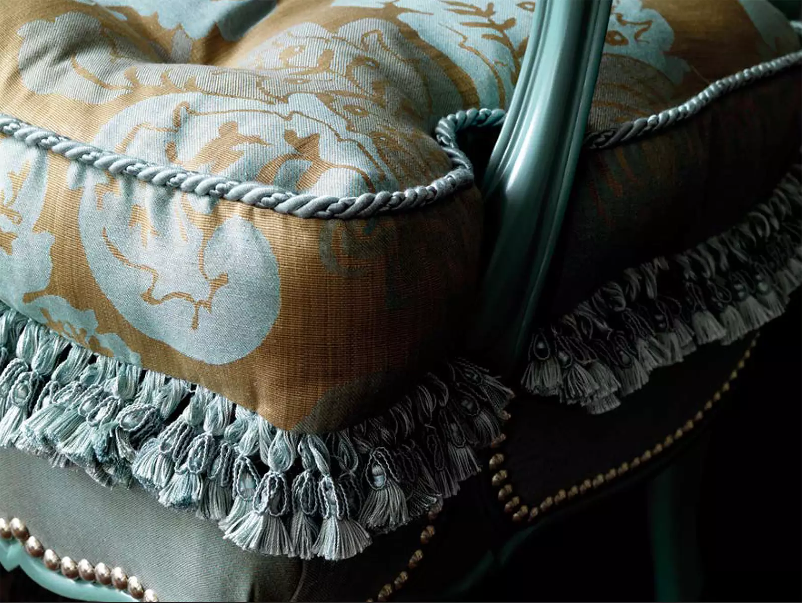 35295 Valmont Key Tassle